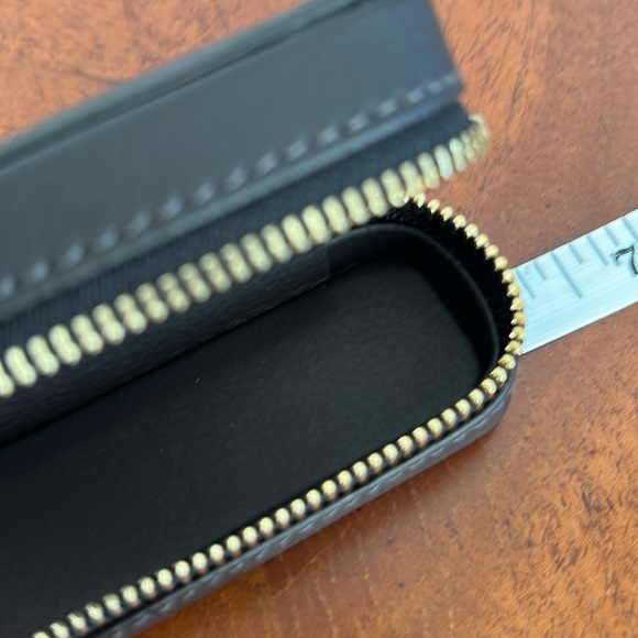 TOM FORD  leather lipstick, NWT - Picture 10 of 13